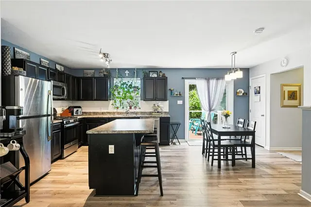 177 Cheryl Drive gallery image 22
