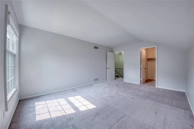 1770 Foxcroft Ln 201 gallery image 4