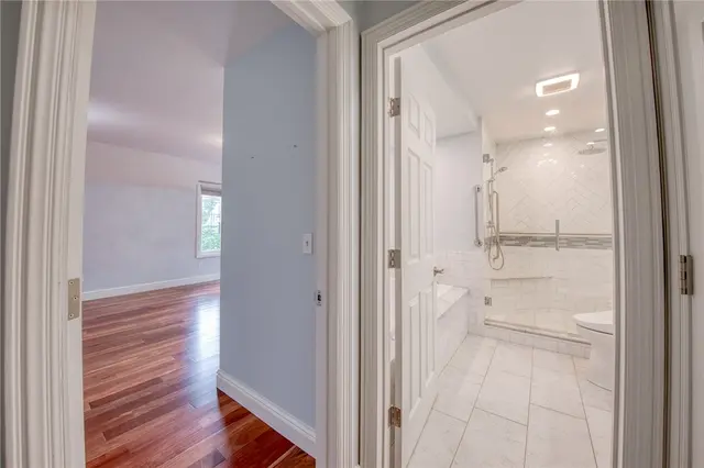 1770 Foxcroft Ln 201 gallery image 8