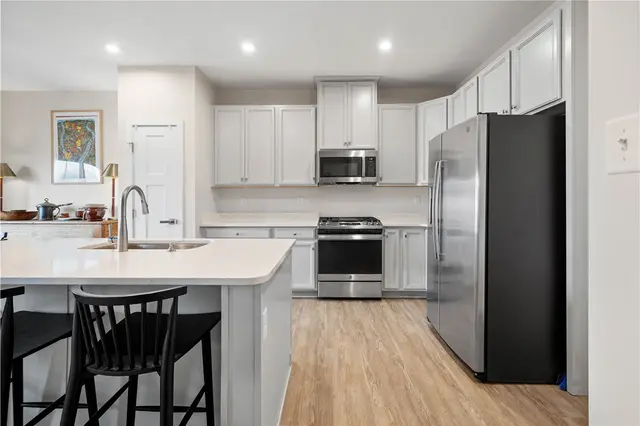 179 Dana Dr gallery image 6