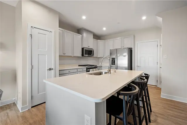 179 Dana Dr gallery image 7