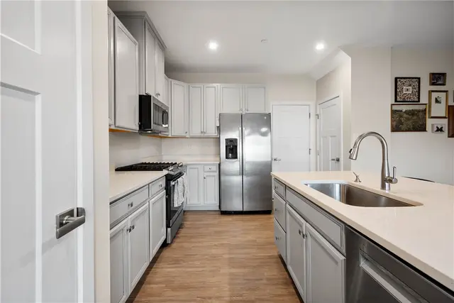 179 Dana Dr gallery image 8