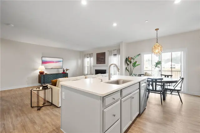 179 Dana Dr gallery image 9