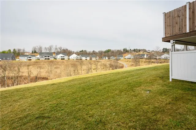 179 Dana Dr gallery image 31