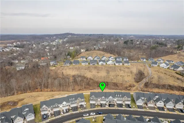 179 Dana Dr gallery image 32
