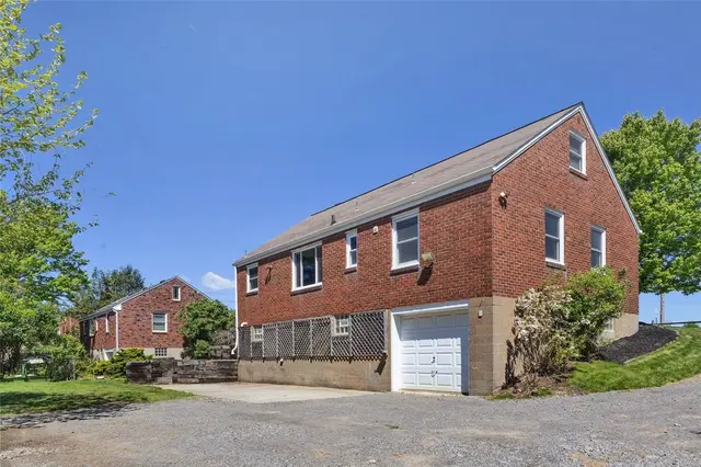 180 Bonnie View Dr gallery image 18