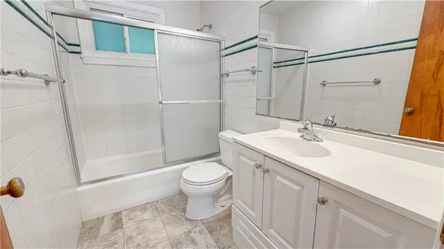 180 Montclair Ave gallery image 18