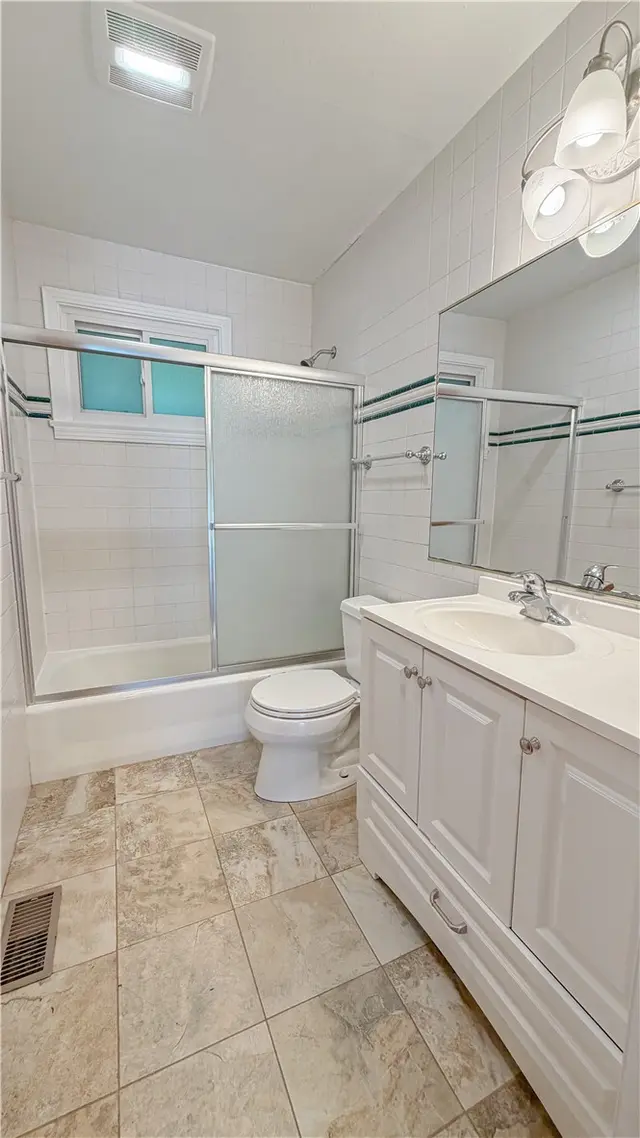 180 Montclair Ave gallery image 24