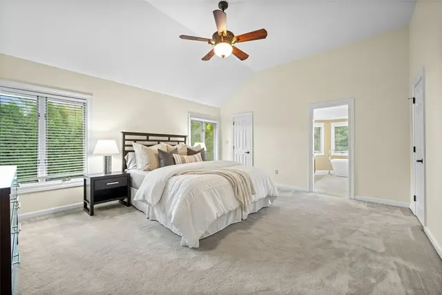 1803 N Villa Dr gallery image 2