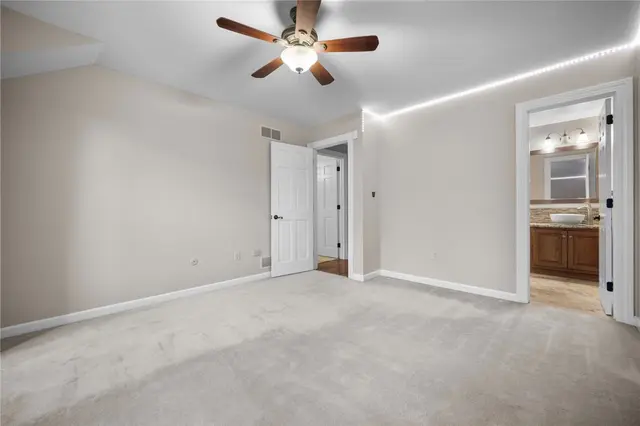 1803 N Villa Dr gallery image 4