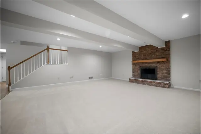 1803 N Villa Dr gallery image 7