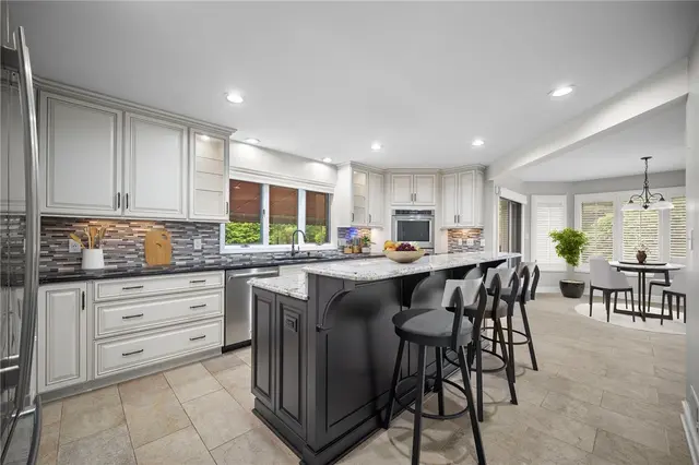 1803 N Villa Dr gallery image 10