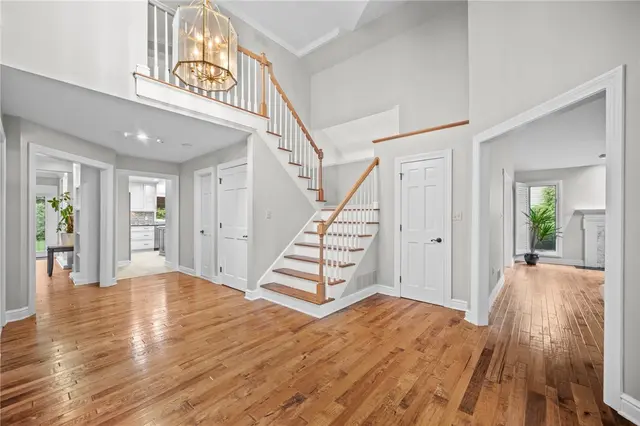 1803 N Villa Dr gallery image 20