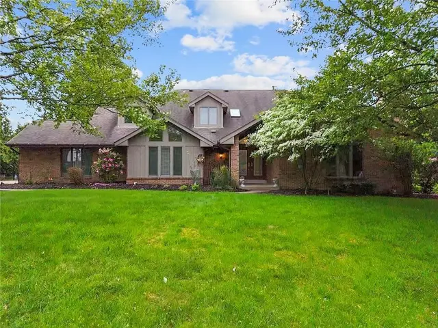 1803 N Villa Dr