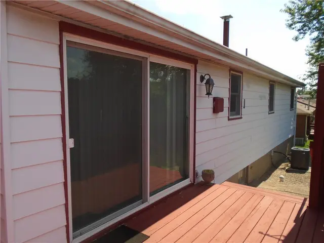 1803 Overlook Dr gallery image 2