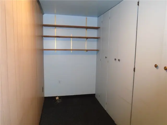 1803 Overlook Dr gallery image 6