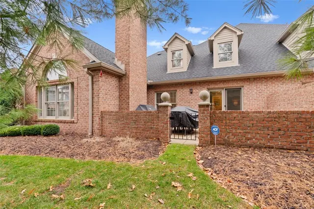 1804 Appleridge Ct gallery image 4