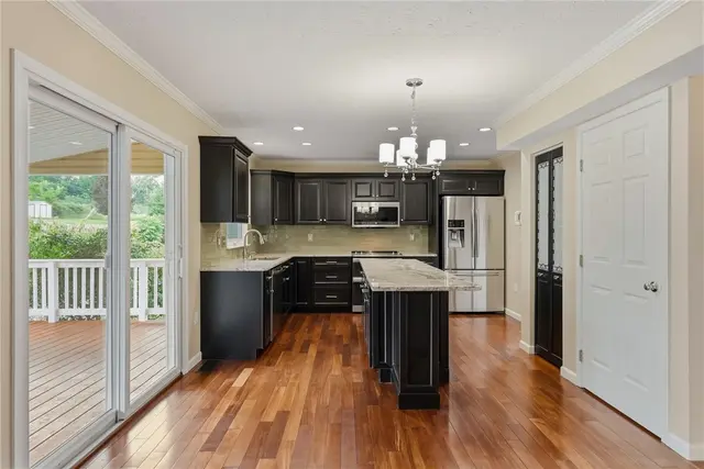 1805 Pioneer Dr gallery image 13