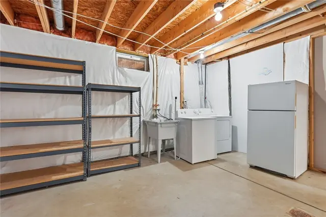 1805 Pioneer Dr gallery image 51