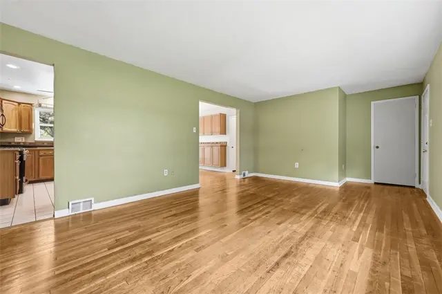 1806 Ferguson Rd gallery image 7