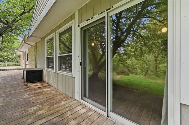 1806 Ferguson Rd gallery image 9