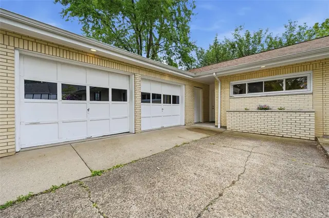 1806 Ferguson Rd gallery image 28