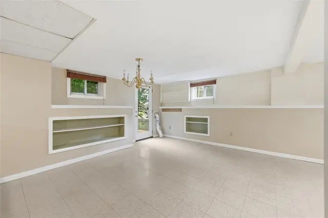 1806 Ferguson Rd gallery image 29