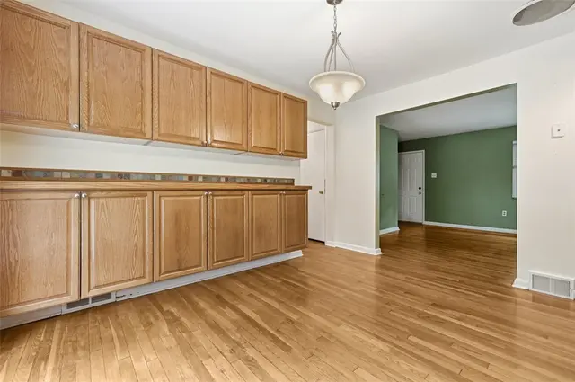 1806 Ferguson Rd gallery image 37