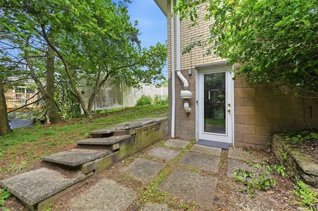 1806 Ferguson Rd gallery image 41
