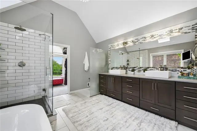 1807 Willow Oak Dr gallery image 3