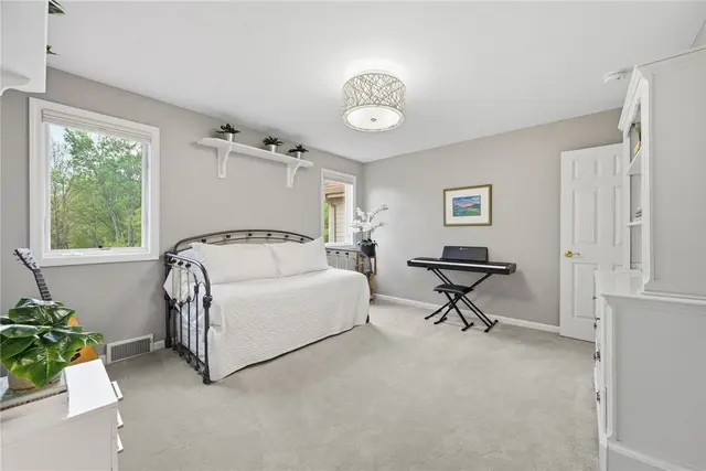 1807 Willow Oak Dr gallery image 42