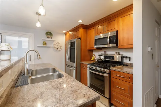 181 Partridge Run Rd gallery image 5