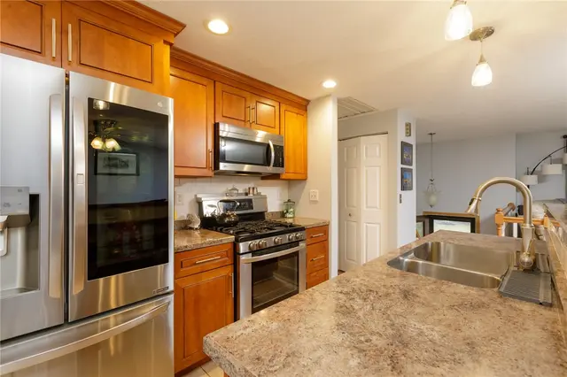 181 Partridge Run Rd gallery image 6