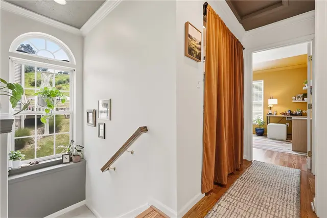 181 Southern Valley Ct gallery image 9