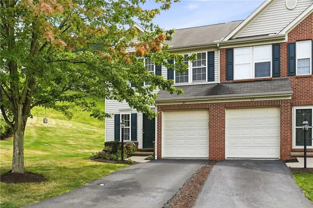 181 Southern Valley Ct gallery image 20