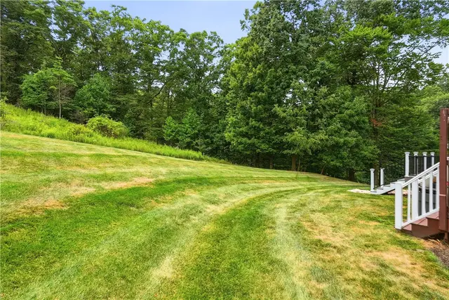 181 Southern Valley Ct gallery image 24