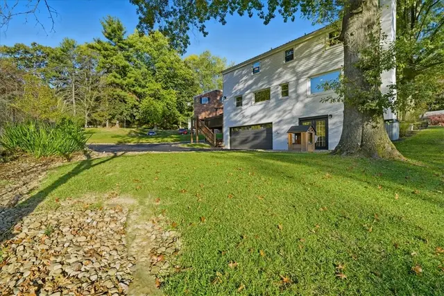 1814 Concord Drive gallery image 2