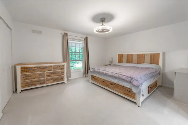 1818 Foxcroft Ln 803 gallery image 16