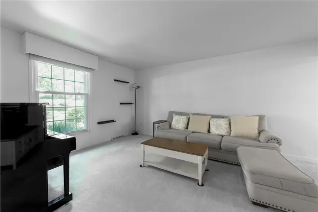 1818 Foxcroft Ln 803 gallery image 19