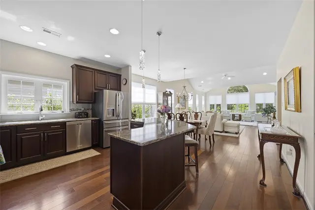 182 Independence Way gallery image 6