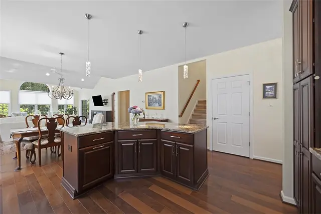182 Independence Way gallery image 35