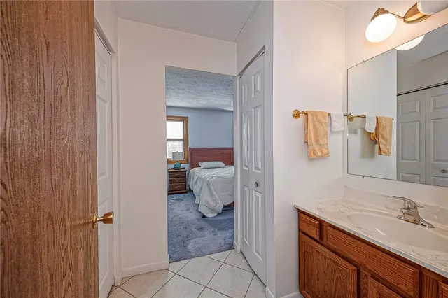 182 Woodhaven Dr gallery image 19