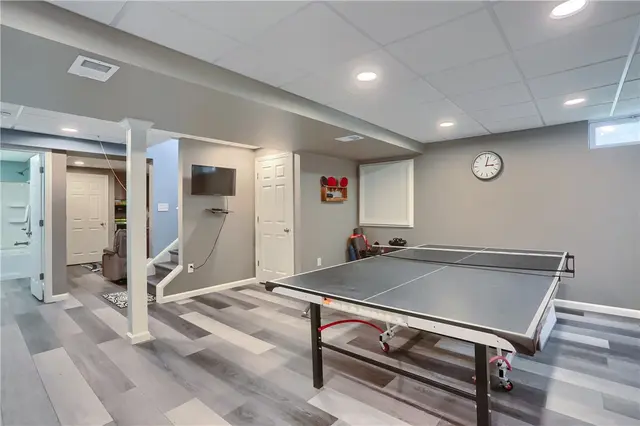 1821 Pioneer Drive gallery image 6