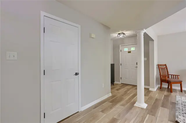1821 Pioneer Drive gallery image 12