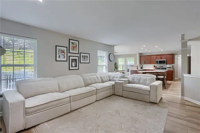 1821 Pioneer Drive gallery image 17