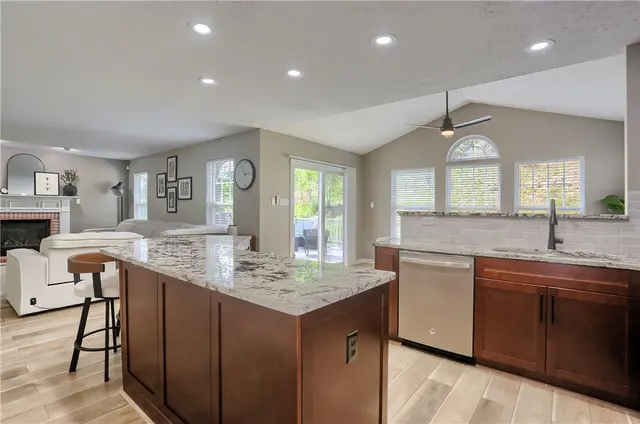 1821 Pioneer Drive gallery image 36