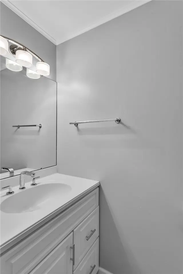 1825 Foxcroft Ln 404 gallery image 16