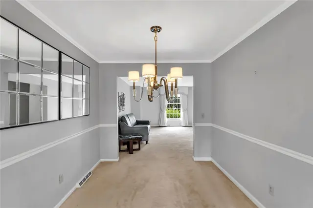 1825 Foxcroft Ln 404 gallery image 17