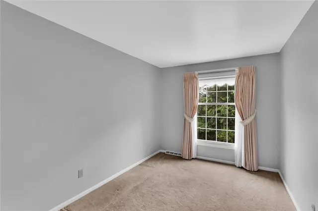 1825 Foxcroft Ln 404 gallery image 21