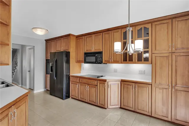 1825 Foxcroft Ln 404 gallery image 22